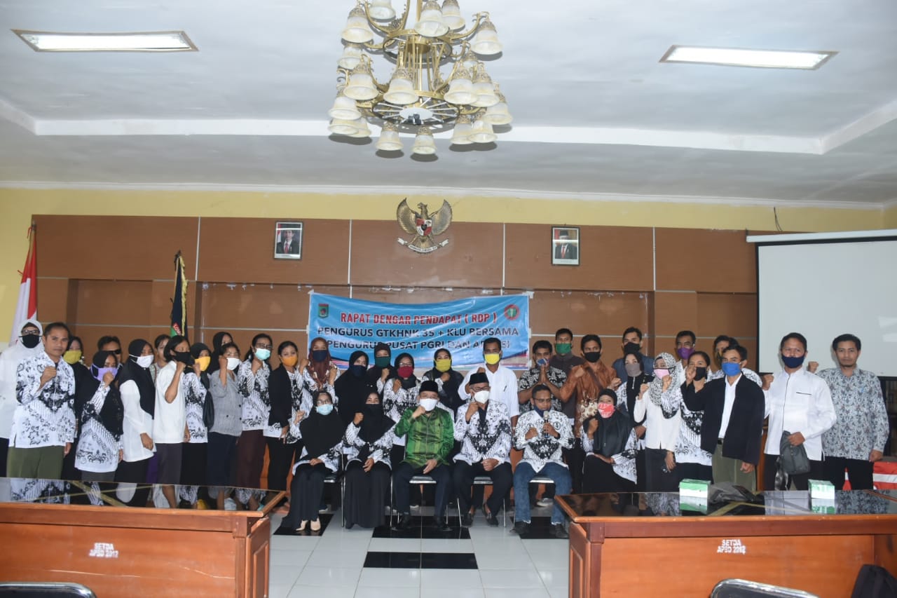 Sekjen APKASI dan Sekjen PGRI Bahas Nasib Guru Honorer KLU