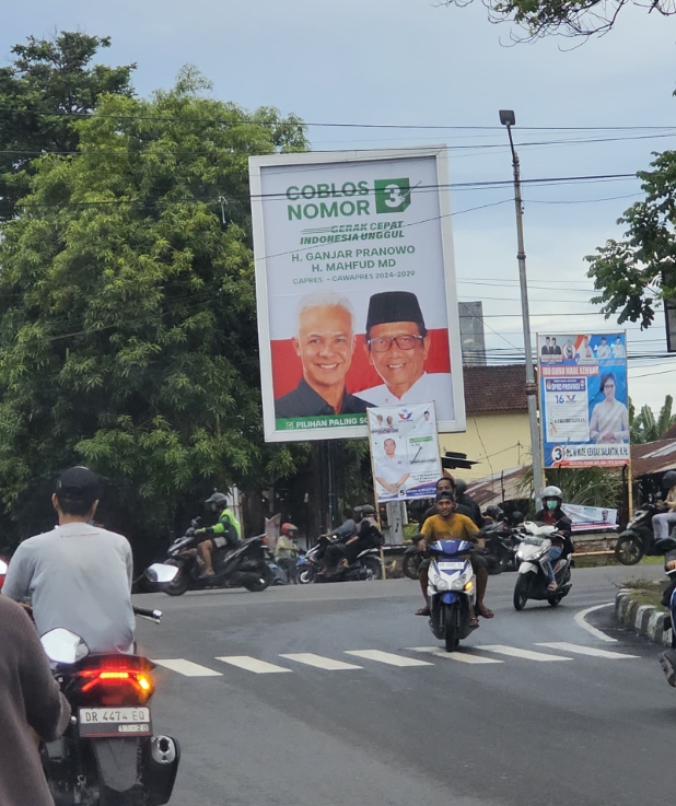 Mi6 : Gerakan Klandestin The Shadow menangkan Ganjar Mahfud bekerja secara sistematis dan terukur dengan target yang jelas. Ganjar Mahfud akan Menang di NTB !!!