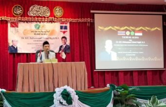 TGB Zainul Majdi Paparkan Hakikat Ilmu dan Persatuan Umat di Thailand