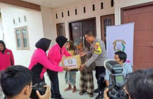 Ny. Uty Edi Murbowo Lakukan Kunjungan dan Menyerahkan Bansos di Yayasan Kemanusiaan Mari Peduli Lotim