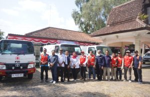 PMI NTB Salurkan Air Besih ke 20 Titik Lokasi di 9 Kecamatan Terparah Kekeringan di NTB