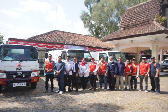 PMI NTB Salurkan Air Besih ke 20 Titik Lokasi di 9 Kecamatan Terparah Kekeringan di NTB