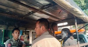 Gerak Cepat! Satpol PP Lotim Amankan Dua Manusia Silver di Lampu Merah Rempung
